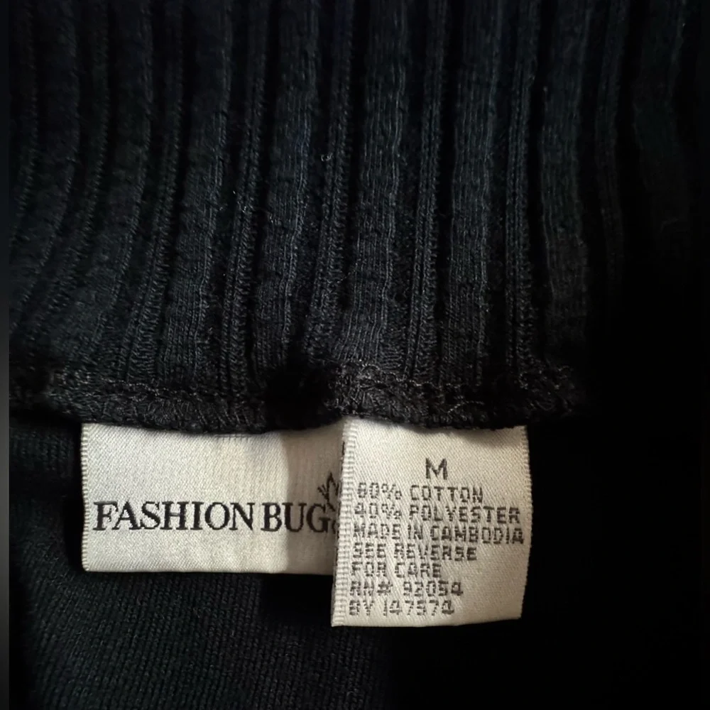 Vintage Y2K Fashion Bug Off-Shoulder Black Blouse - Picture 7 of 7